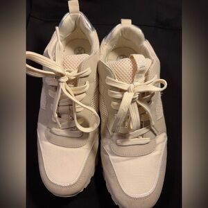 Sam&Libby Cream Sneakers Size 10M